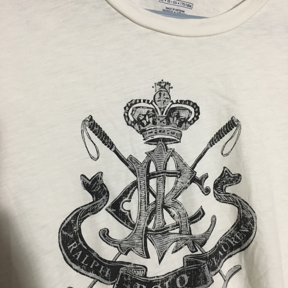 Polo - Picture 2 of 3